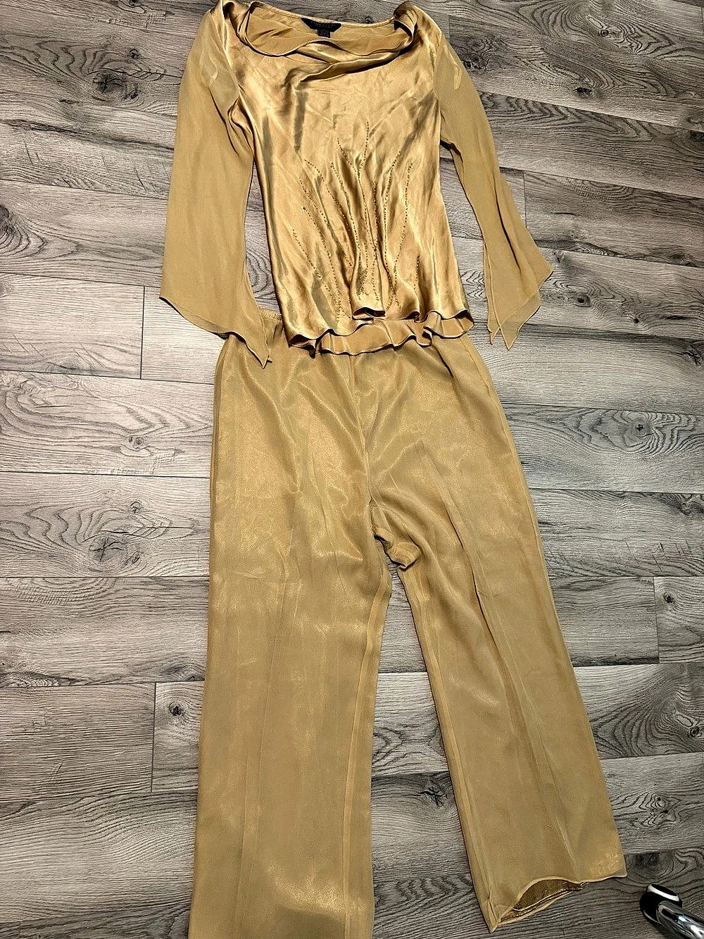 Signature by Robbie Bee Gold Set Size 12